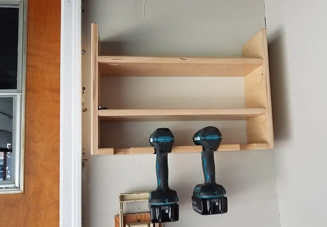 This gorgeous functional shelf is perfect for your husband or boyfriends garage/basement. All screws are hidden and edges are mostly all rounded over for a cleaner look.  This is the 4 drill option.  A 6 drill option will be coming soon. 